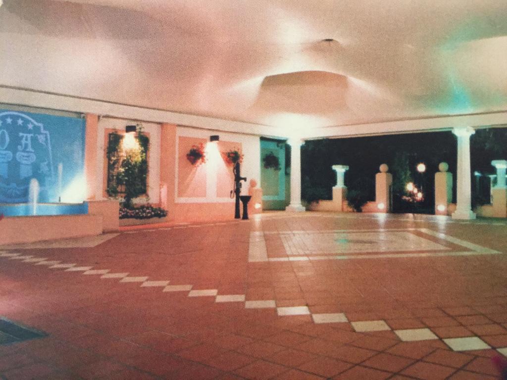 Oscar E Amorina Montegiorgio Luaran gambar